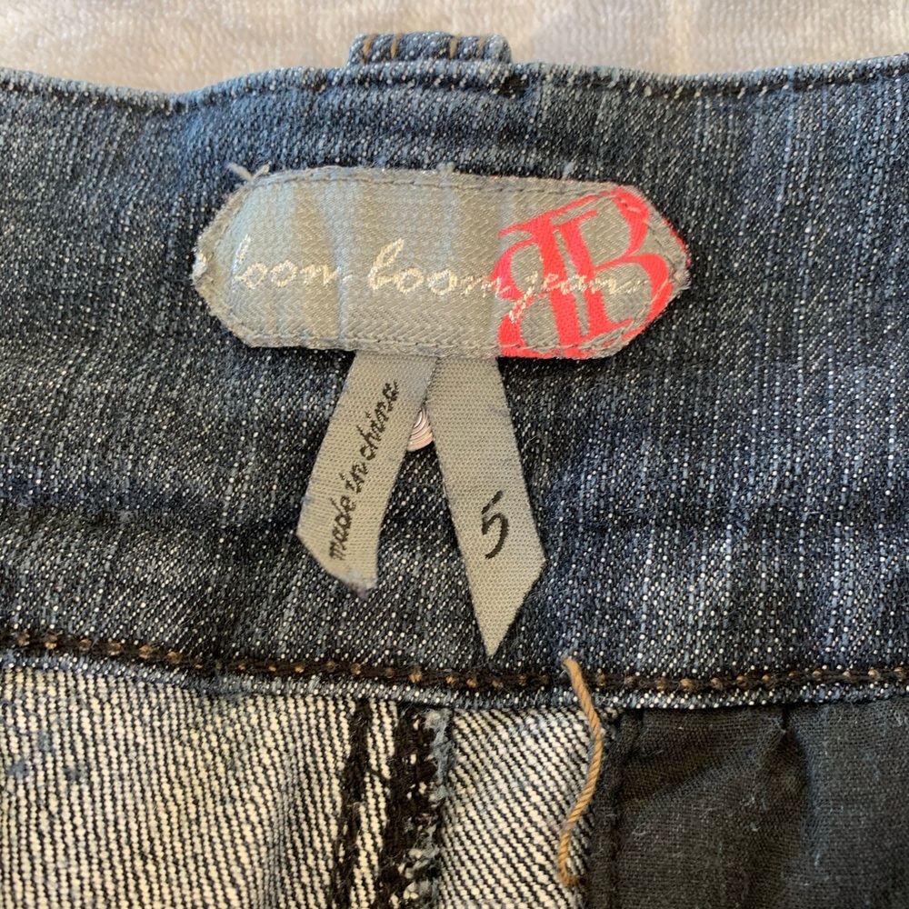 Boom Boom Jean shorts - Picture 6 of 8